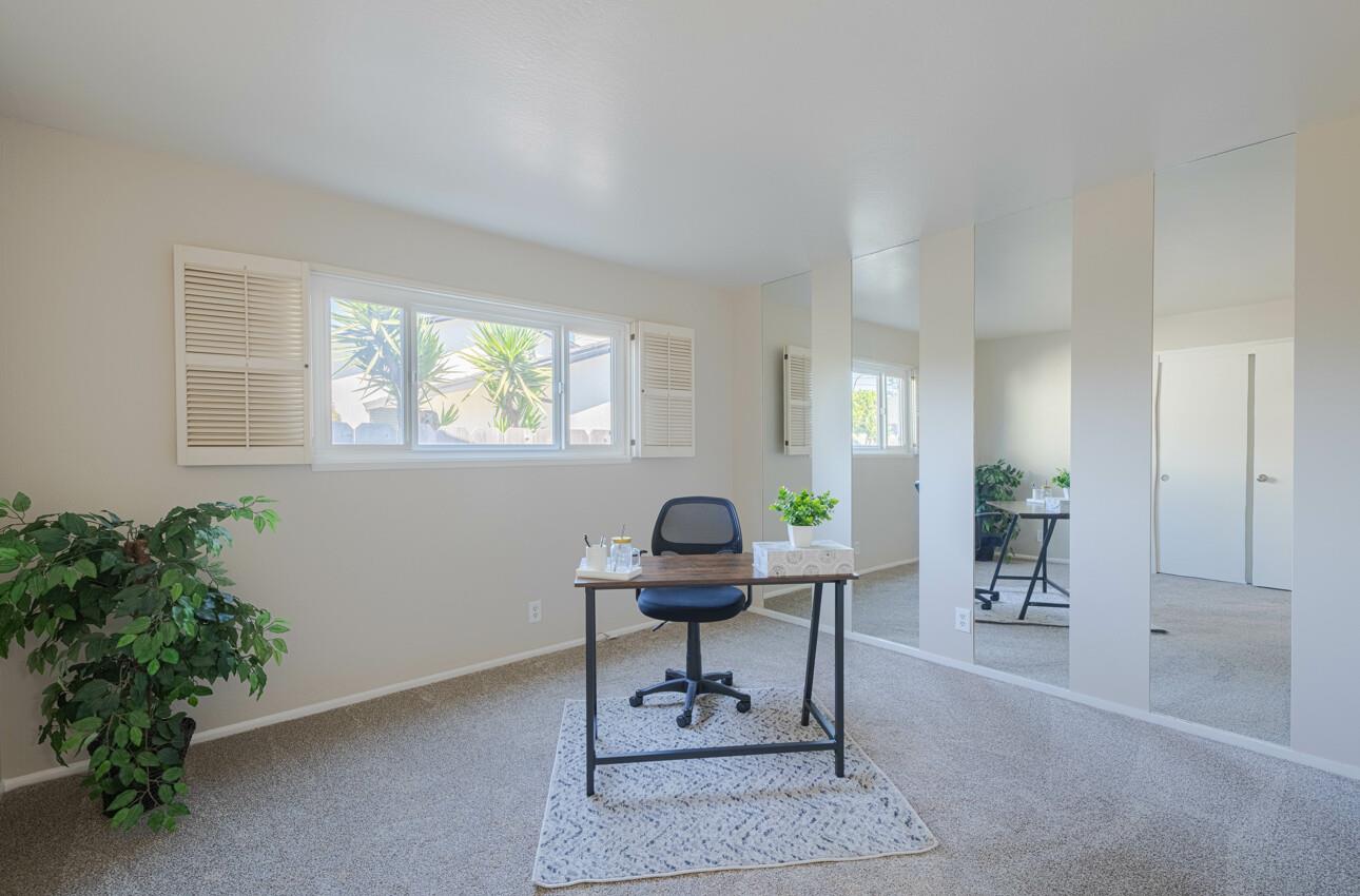 Detail Gallery Image 32 of 41 For 1244 La Mirada Dr, Salinas,  CA 93901 - 3 Beds | 2 Baths