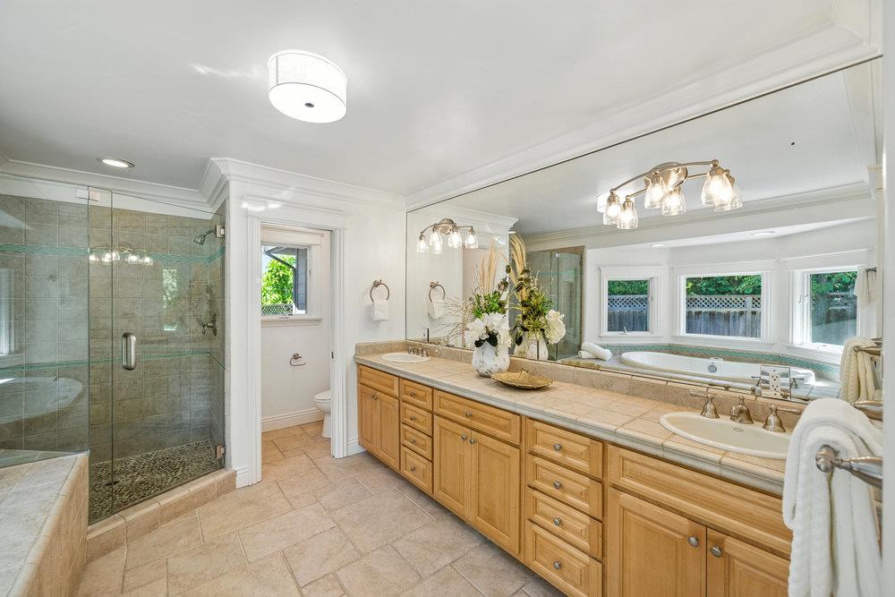 Detail Gallery Image 20 of 30 For 2008 Crist Dr, Los Altos,  CA 94024 - 4 Beds | 2/2 Baths
