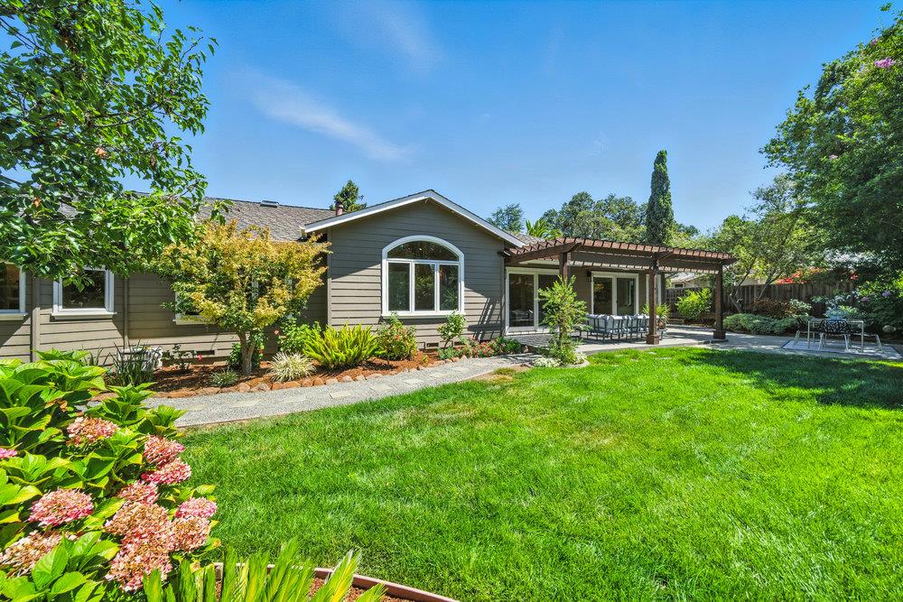 Detail Gallery Image 30 of 30 For 2008 Crist Dr, Los Altos,  CA 94024 - 4 Beds | 2/2 Baths
