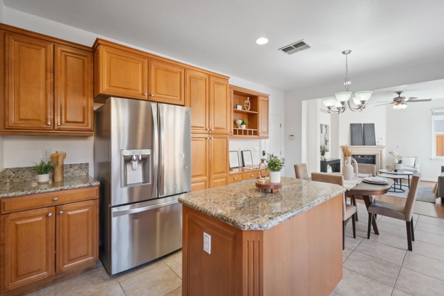 Detail Gallery Image 11 of 43 For 7394 Basking Ridge Ave, San Jose,  CA 95138 - 5 Beds | 3/1 Baths