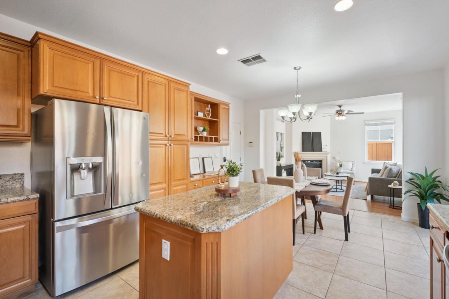 Detail Gallery Image 12 of 43 For 7394 Basking Ridge Ave, San Jose,  CA 95138 - 5 Beds | 3/1 Baths