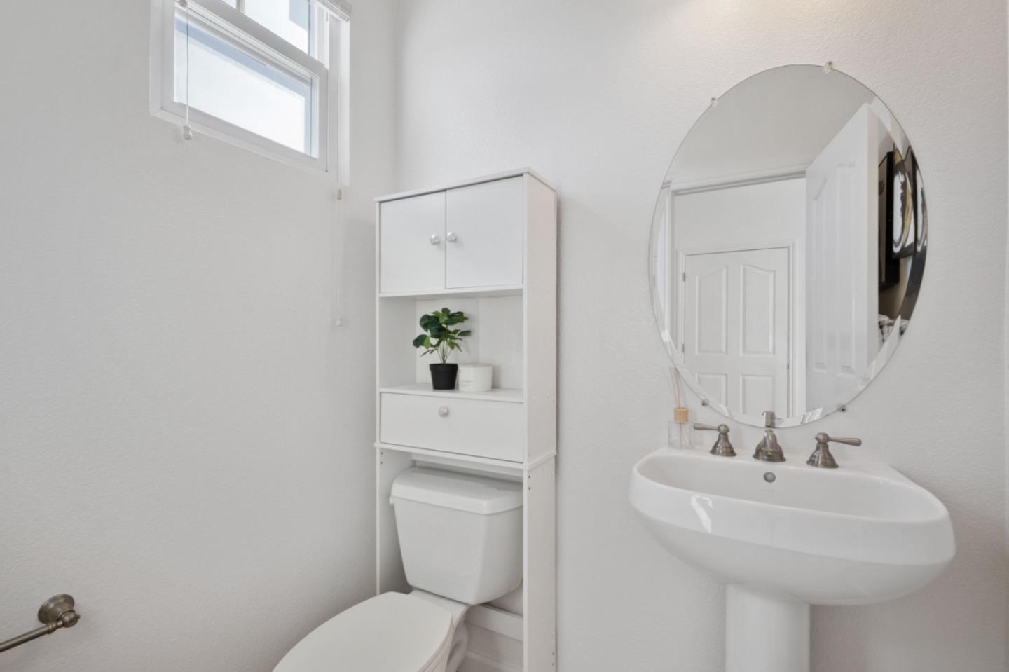 Detail Gallery Image 14 of 43 For 7394 Basking Ridge Ave, San Jose,  CA 95138 - 5 Beds | 3/1 Baths