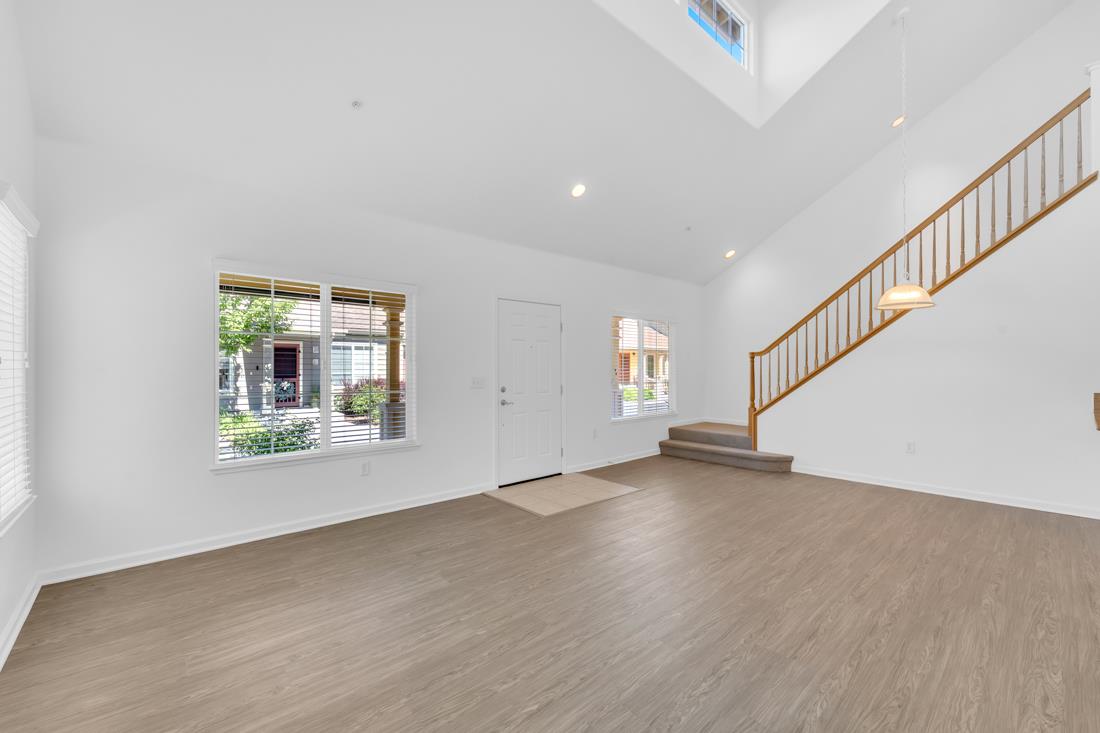 Detail Gallery Image 6 of 51 For 1544 Rosette Way, Gilroy,  CA 95020 - 3 Beds | 2 Baths
