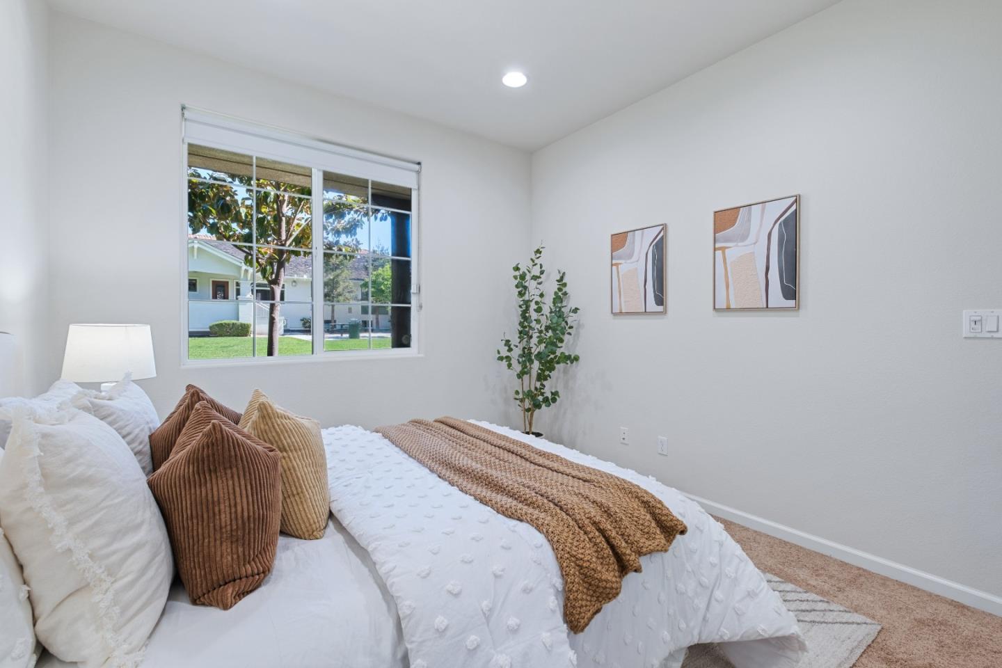 Detail Gallery Image 32 of 60 For 1055 Thyme Wkwy, San Jose,  CA 95133 - 3 Beds | 3/1 Baths