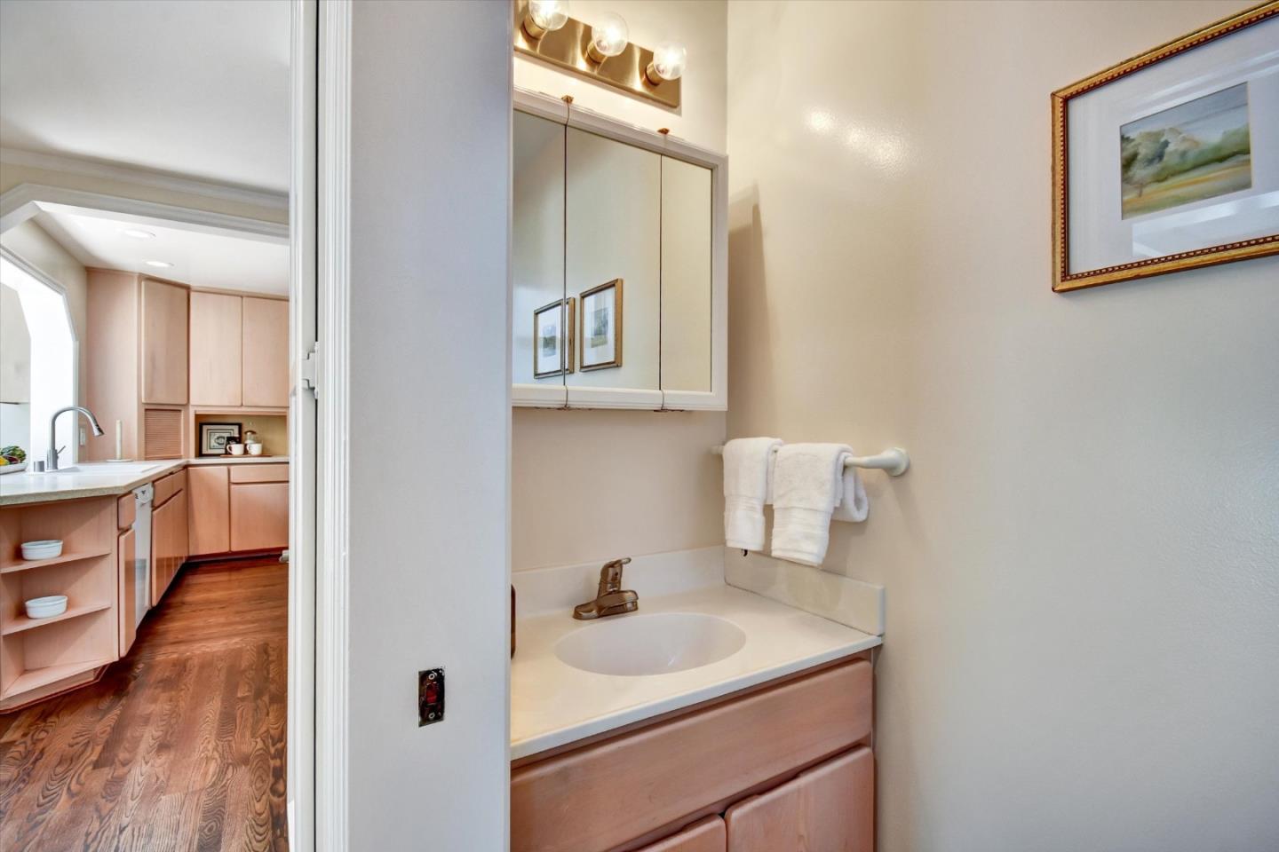Detail Gallery Image 10 of 51 For 438 Bucknell Dr, San Mateo,  CA 94402 - 4 Beds | 3/1 Baths