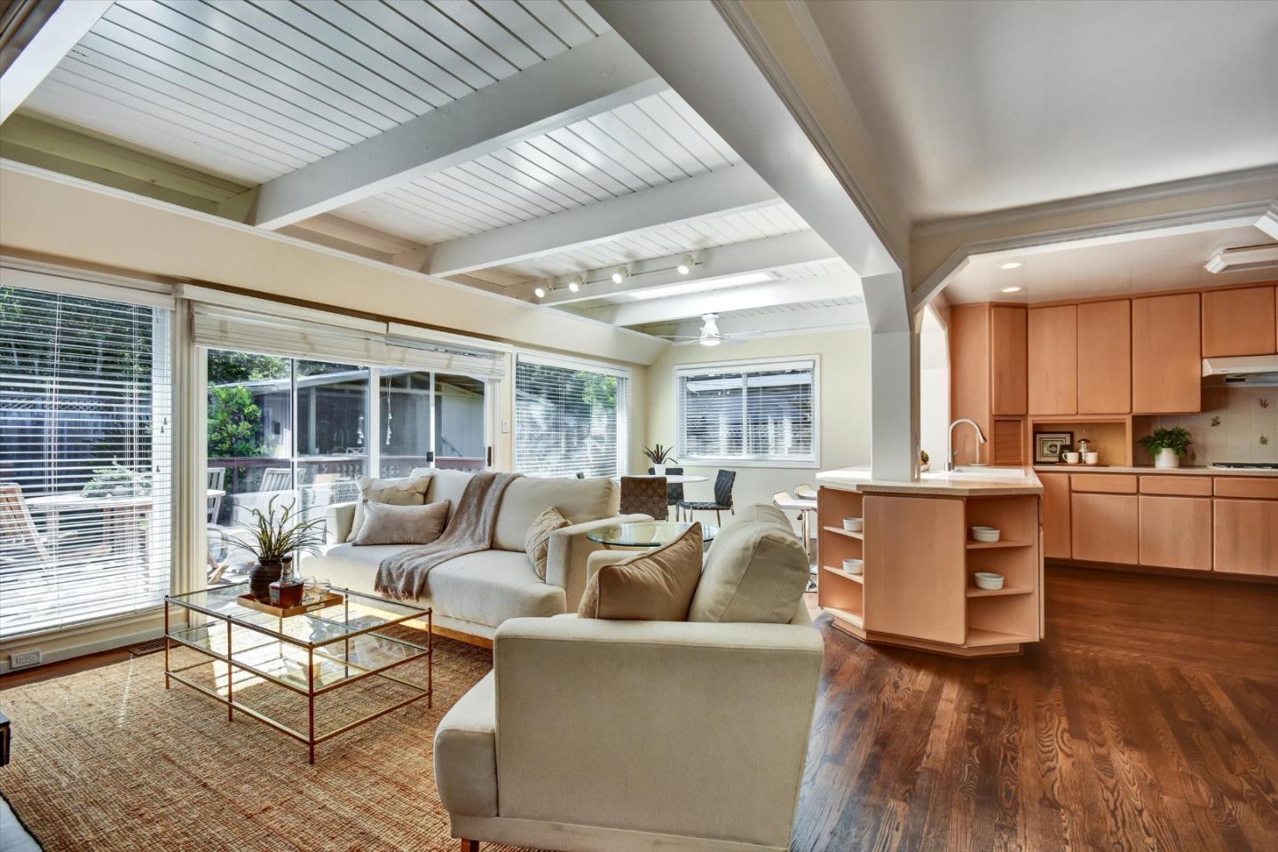 Detail Gallery Image 12 of 51 For 438 Bucknell Dr, San Mateo,  CA 94402 - 4 Beds | 3/1 Baths