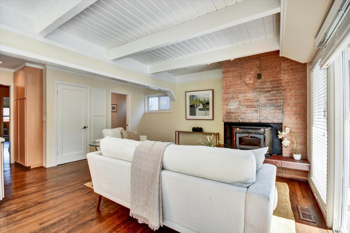 Detail Gallery Image 14 of 51 For 438 Bucknell Dr, San Mateo,  CA 94402 - 4 Beds | 3/1 Baths