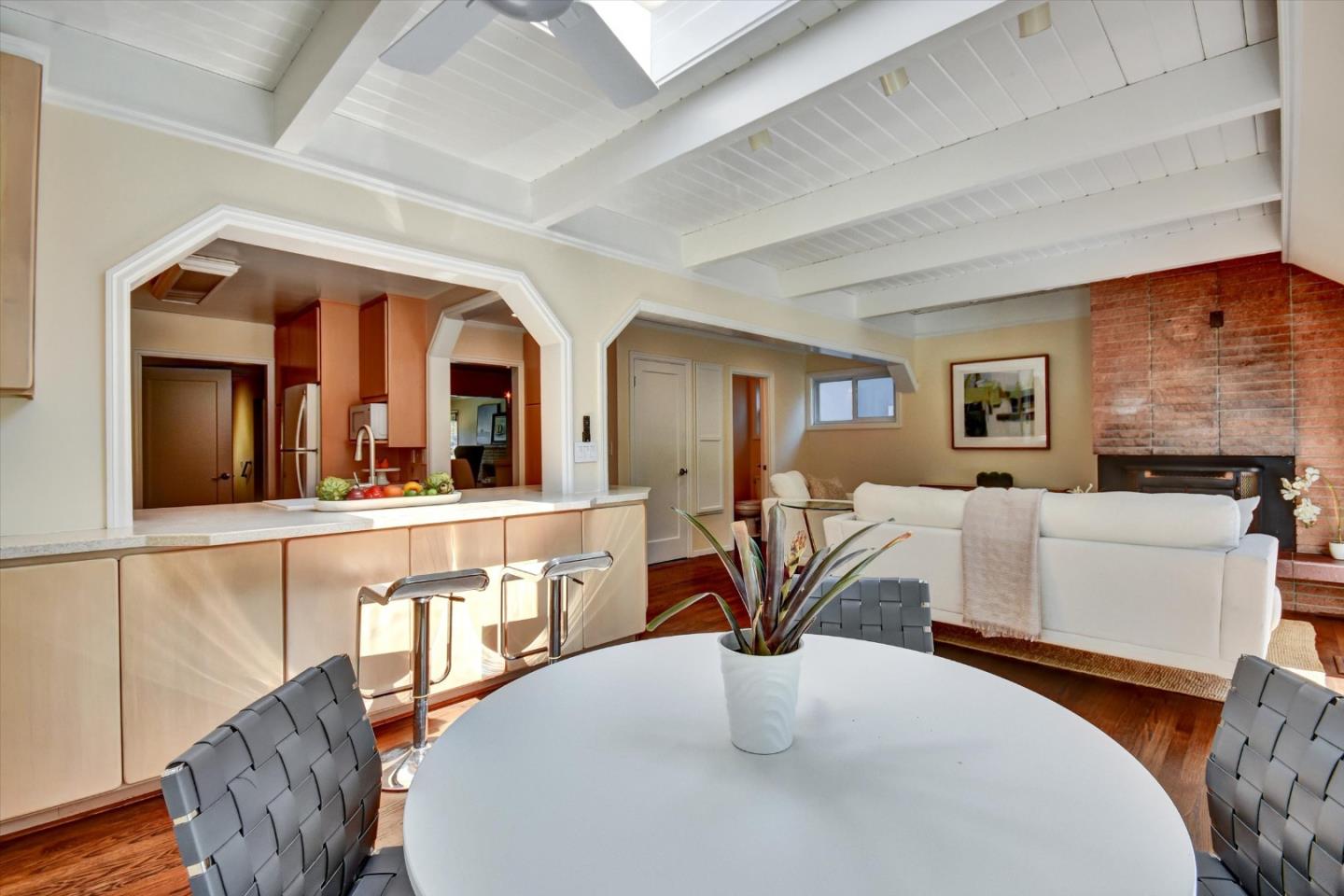 Detail Gallery Image 16 of 51 For 438 Bucknell Dr, San Mateo,  CA 94402 - 4 Beds | 3/1 Baths