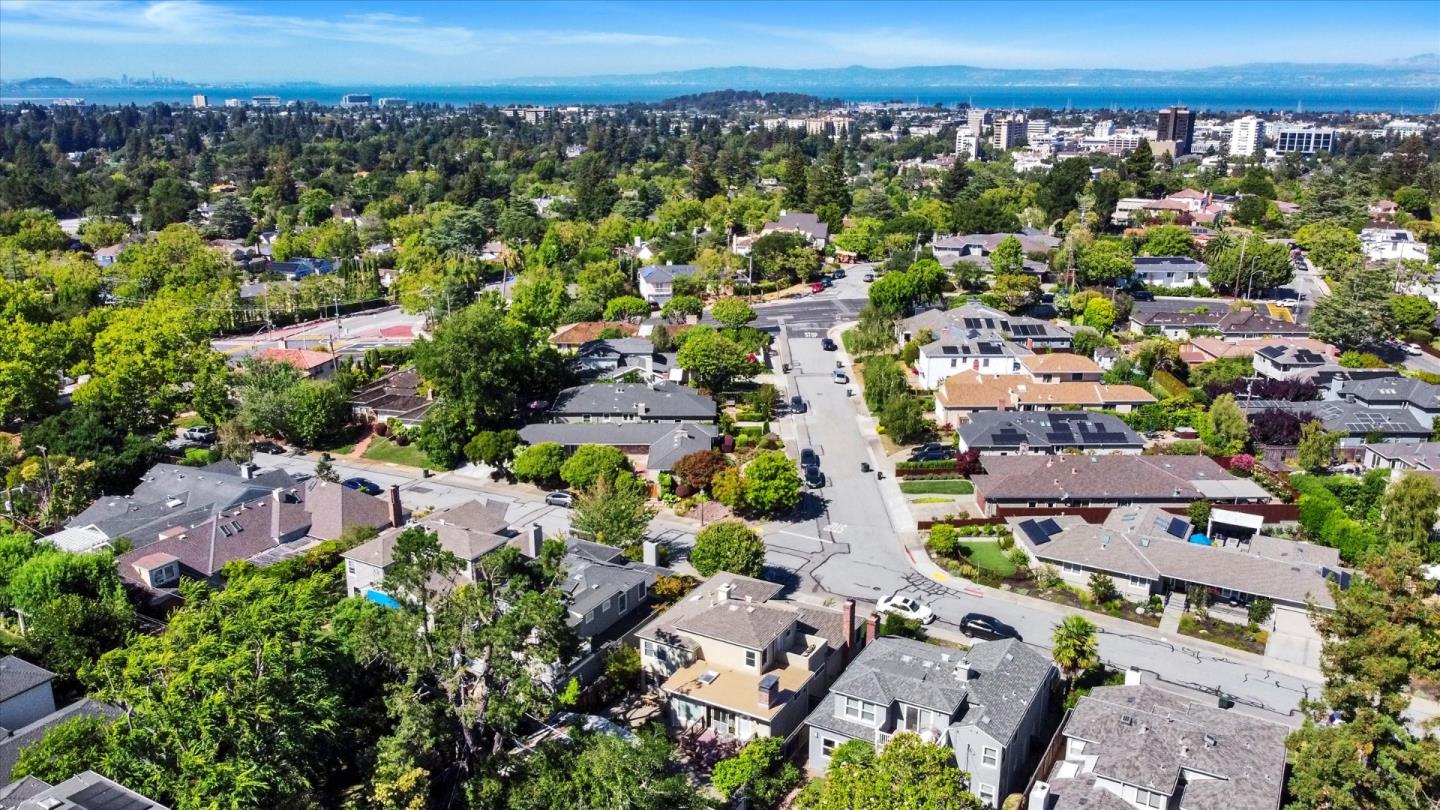 Detail Gallery Image 47 of 51 For 438 Bucknell Dr, San Mateo,  CA 94402 - 4 Beds | 3/1 Baths