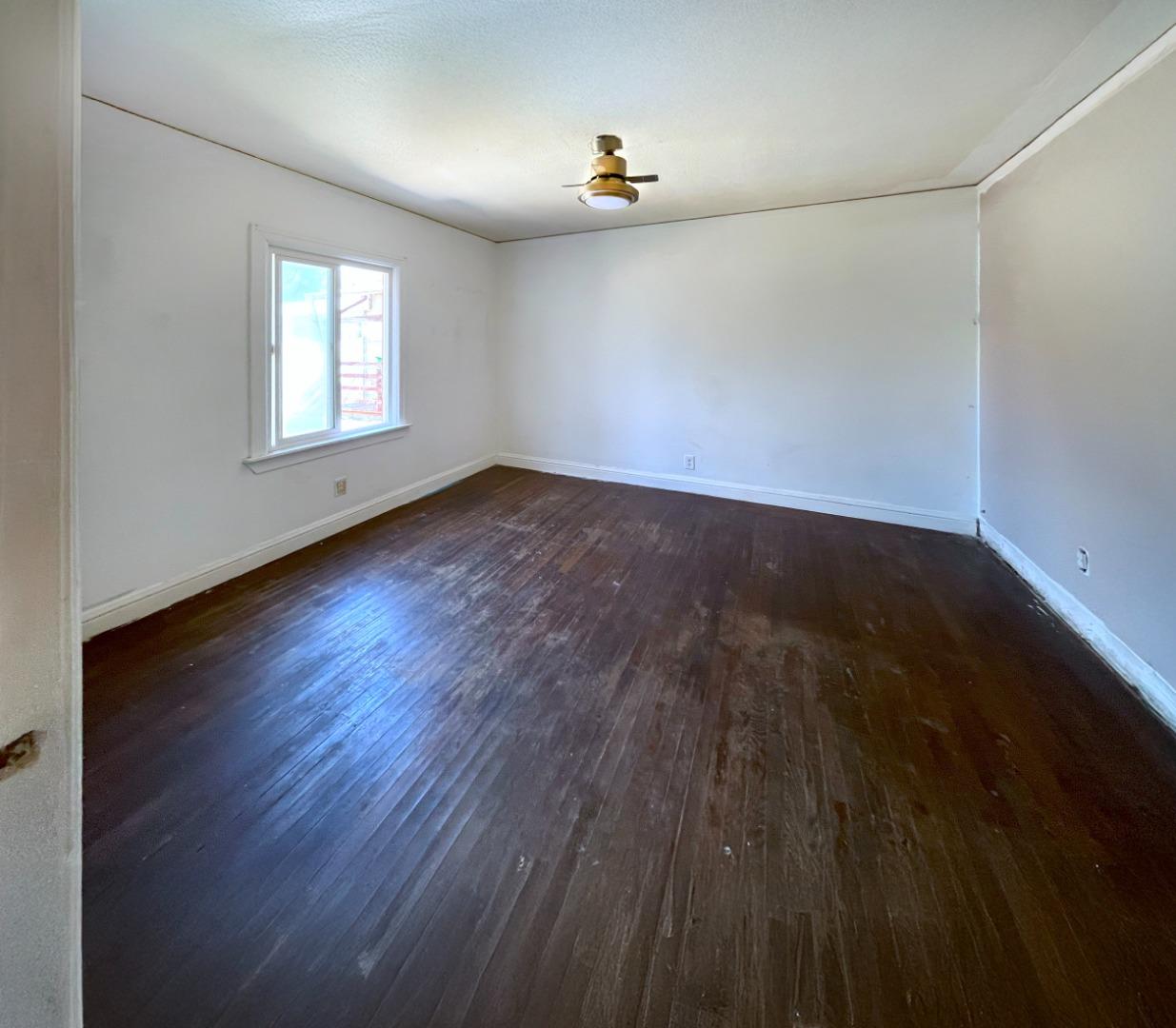 Detail Gallery Image 13 of 24 For 3253 Middlefield Rd, Menlo Park,  CA 94025 - – Beds | – Baths