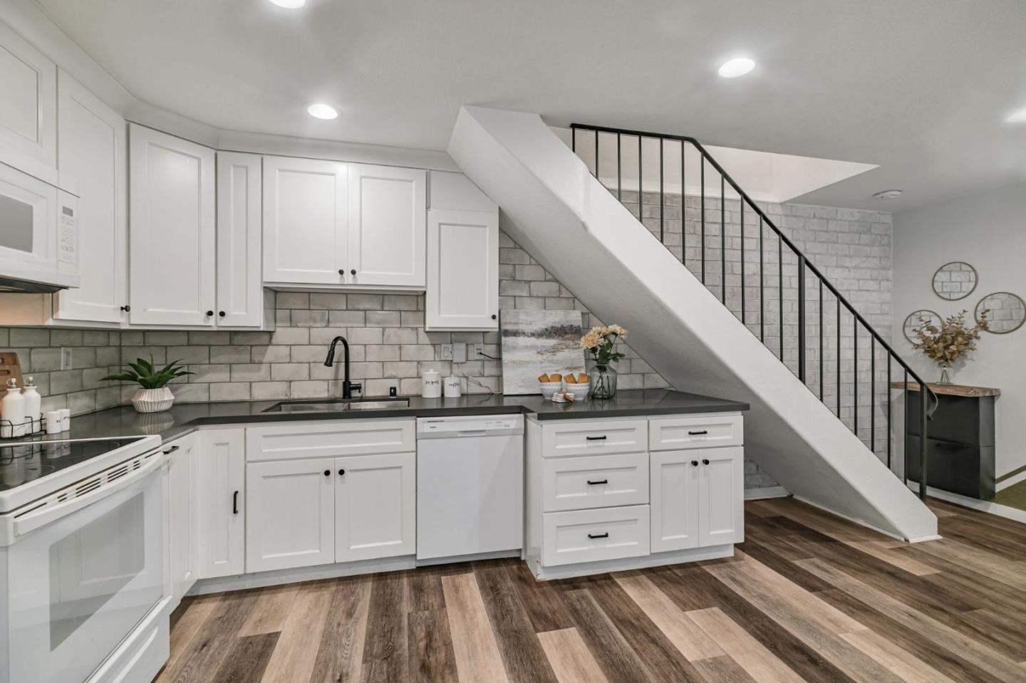Detail Gallery Image 10 of 22 For 5653 Playa Del Rey #3,  San Jose,  CA 95123 - 2 Beds | 1 Baths