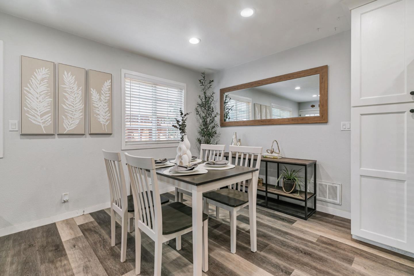 Detail Gallery Image 11 of 22 For 5653 Playa Del Rey #3,  San Jose,  CA 95123 - 2 Beds | 1 Baths