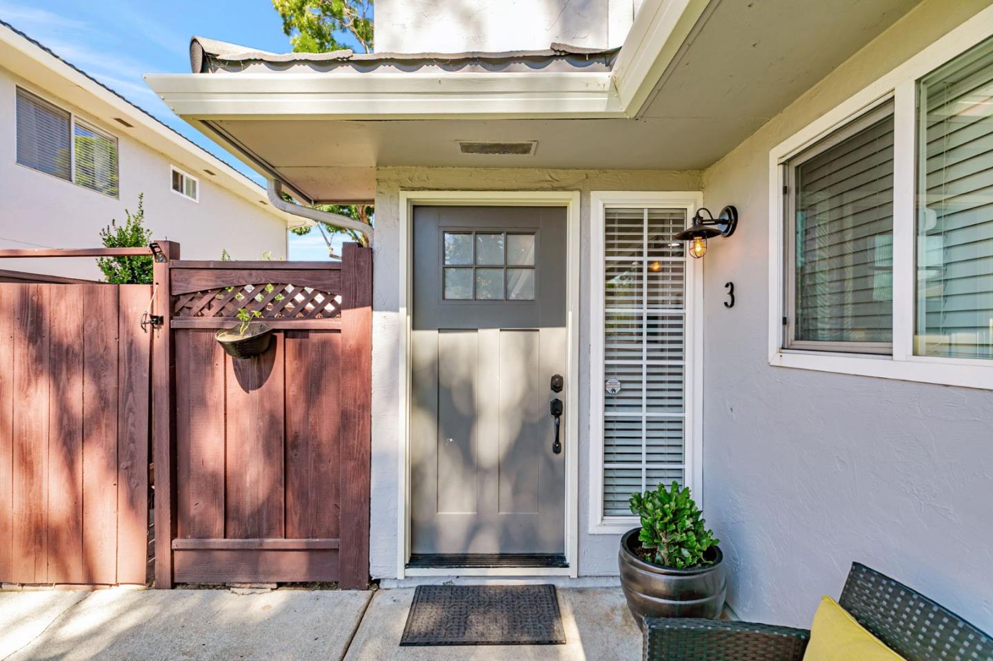 Detail Gallery Image 2 of 22 For 5653 Playa Del Rey #3,  San Jose,  CA 95123 - 2 Beds | 1 Baths