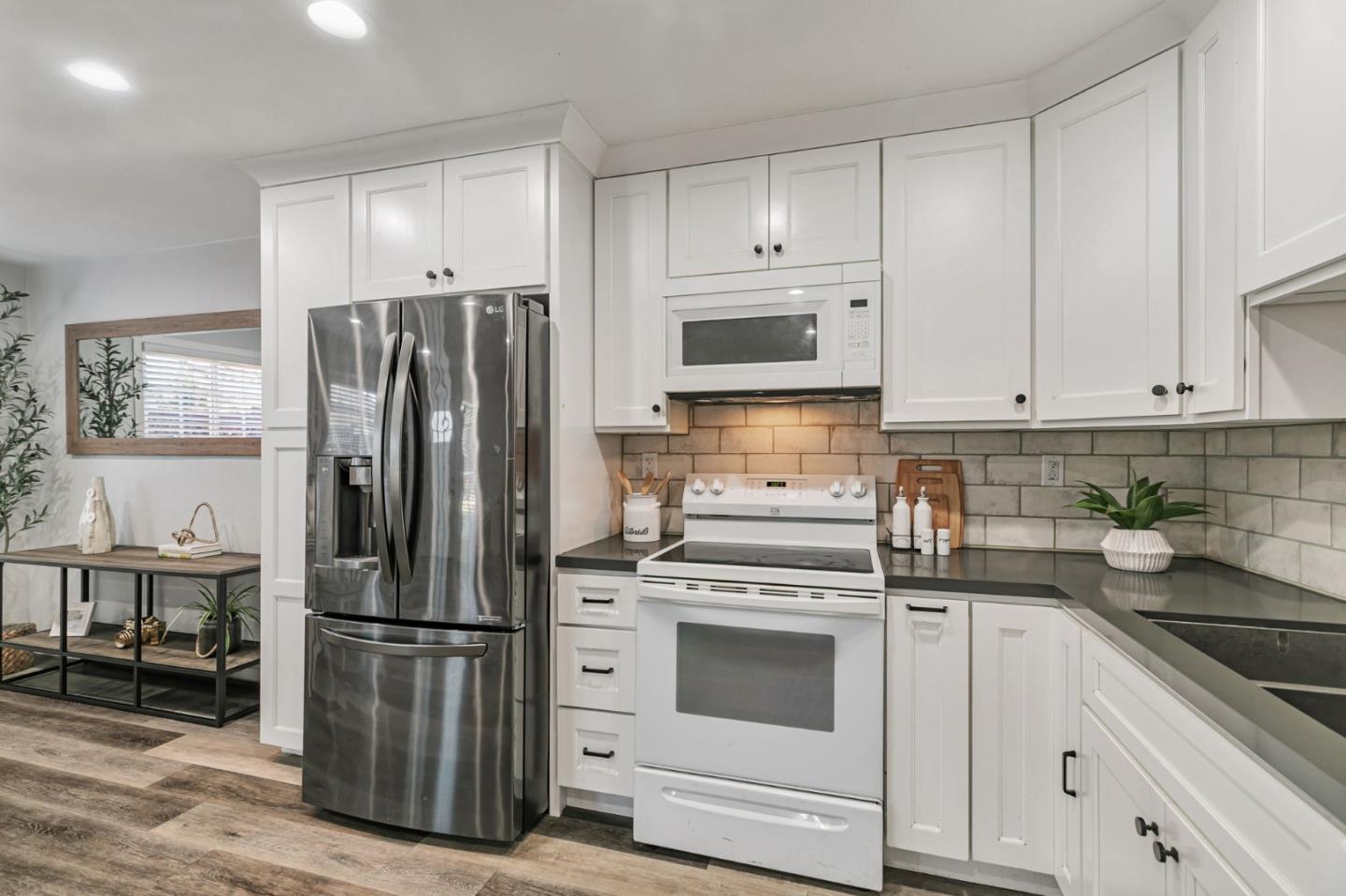 Detail Gallery Image 9 of 22 For 5653 Playa Del Rey #3,  San Jose,  CA 95123 - 2 Beds | 1 Baths