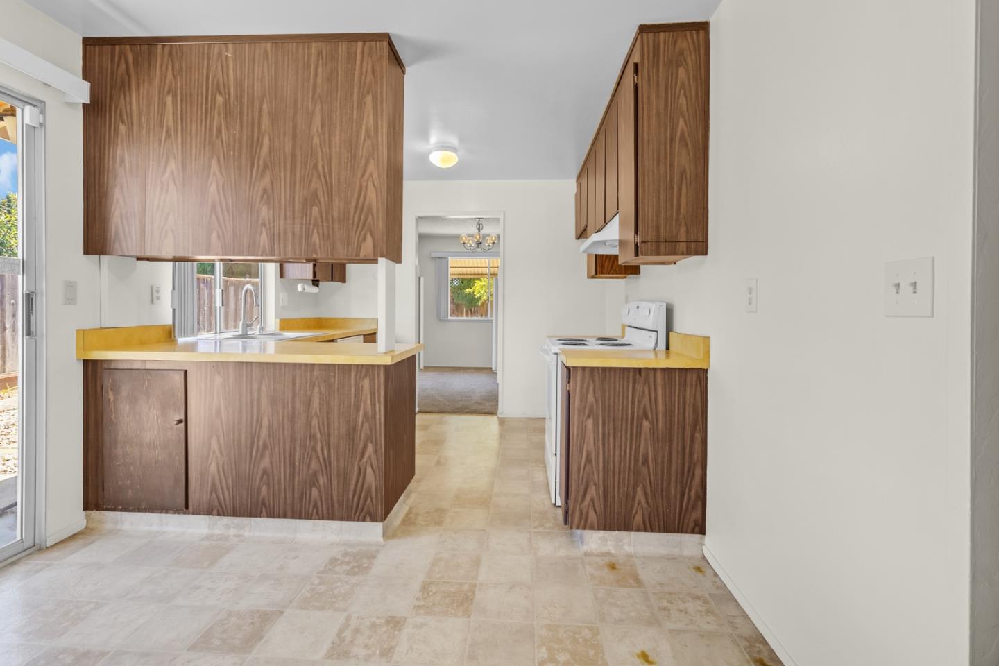Detail Gallery Image 11 of 41 For 664 Delta Way, Watsonville,  CA 95076 - 2 Beds | 2 Baths