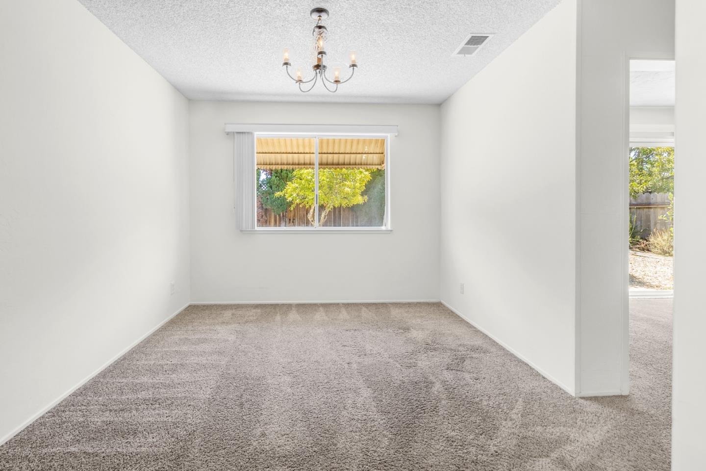 Detail Gallery Image 17 of 41 For 664 Delta Way, Watsonville,  CA 95076 - 2 Beds | 2 Baths