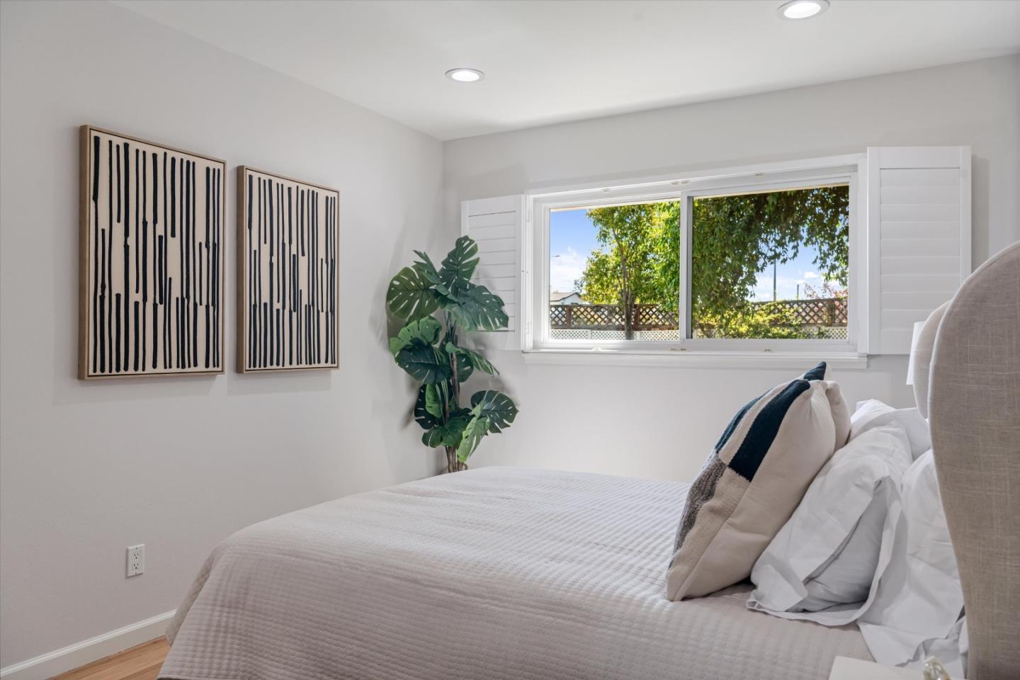 Detail Gallery Image 15 of 24 For 100 Highland Oaks Dr, Los Gatos,  CA 95032 - 4 Beds | 2 Baths