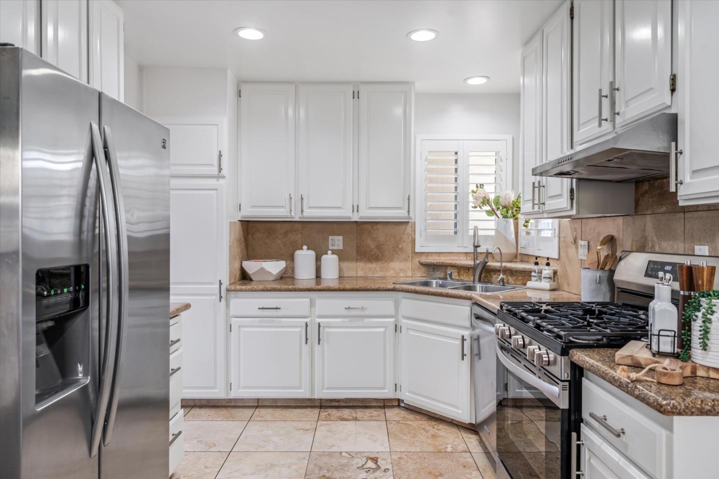 Detail Gallery Image 6 of 24 For 100 Highland Oaks Dr, Los Gatos,  CA 95032 - 4 Beds | 2 Baths