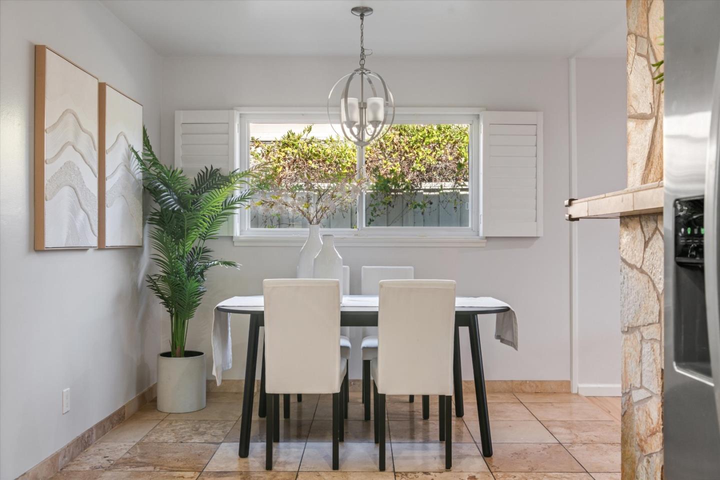 Detail Gallery Image 9 of 24 For 100 Highland Oaks Dr, Los Gatos,  CA 95032 - 4 Beds | 2 Baths