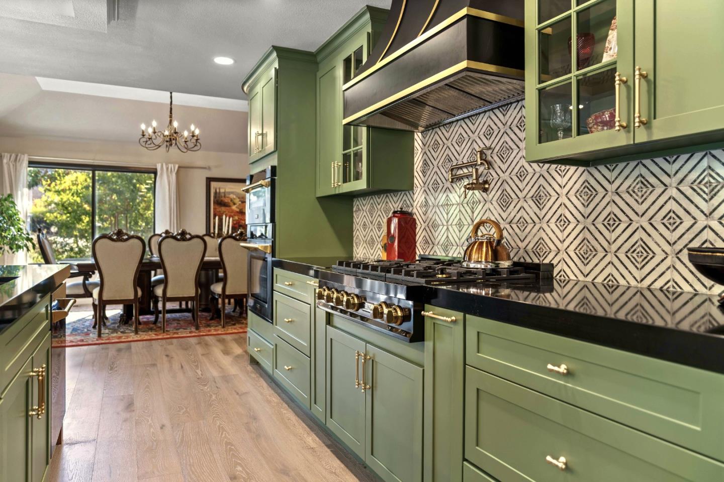 Detail Gallery Image 41 of 86 For 1128 Foxhurst Way, San Jose,  CA 95120 - 5 Beds | 4 Baths