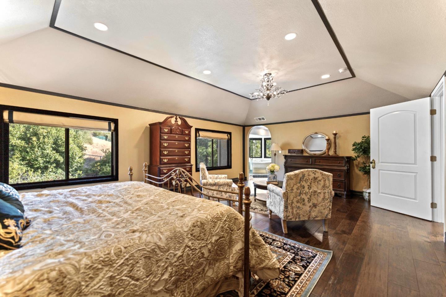 Detail Gallery Image 49 of 86 For 1128 Foxhurst Way, San Jose,  CA 95120 - 5 Beds | 4 Baths