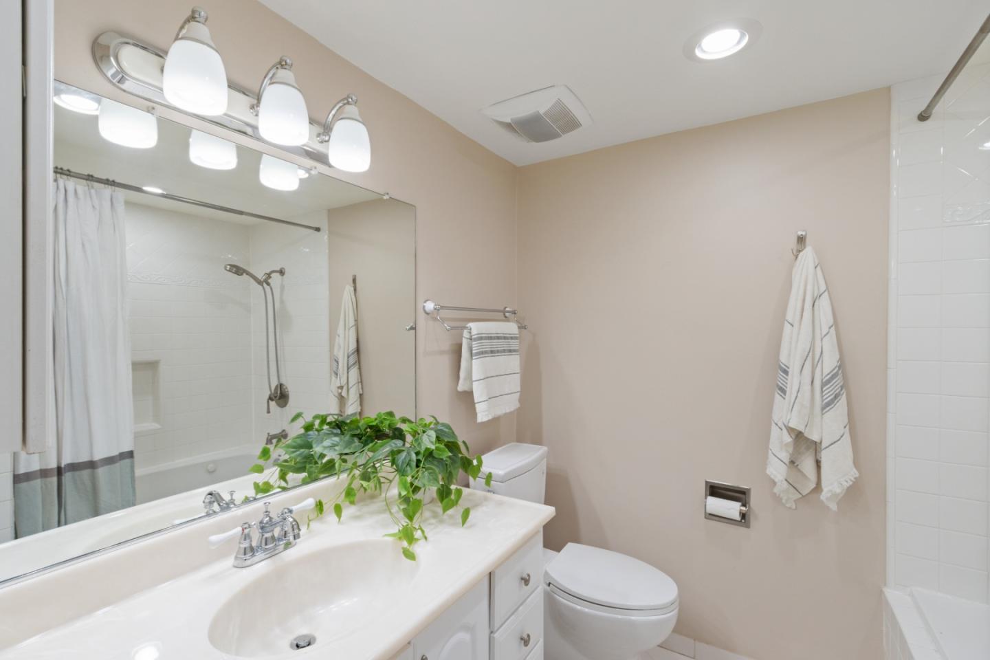 Detail Gallery Image 22 of 69 For 325 Vista Ter, Boulder Creek,  CA 95006 - 3 Beds | 2 Baths