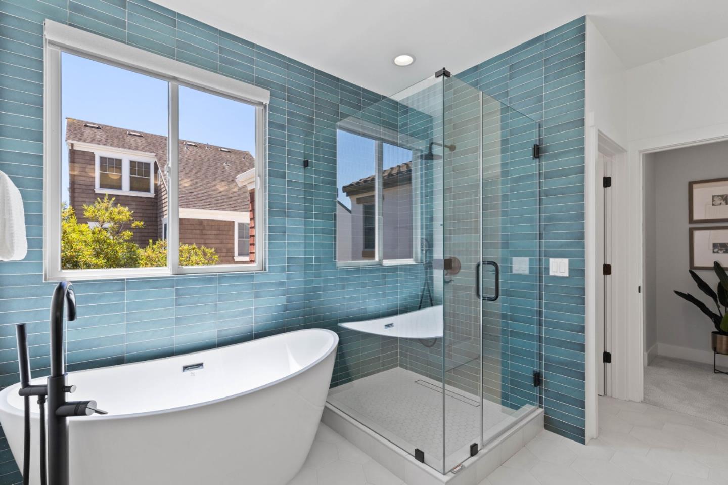 Detail Gallery Image 10 of 18 For 929 Rincon St, Mountain View,  CA 94040 - 3 Beds | 2/1 Baths