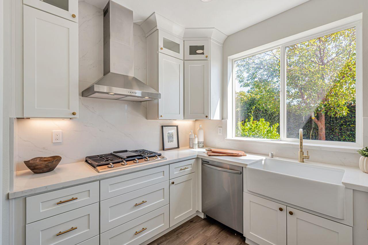 Detail Gallery Image 12 of 37 For 36397 Dijon Dr, Newark,  CA 94560 - 5 Beds | 2/1 Baths