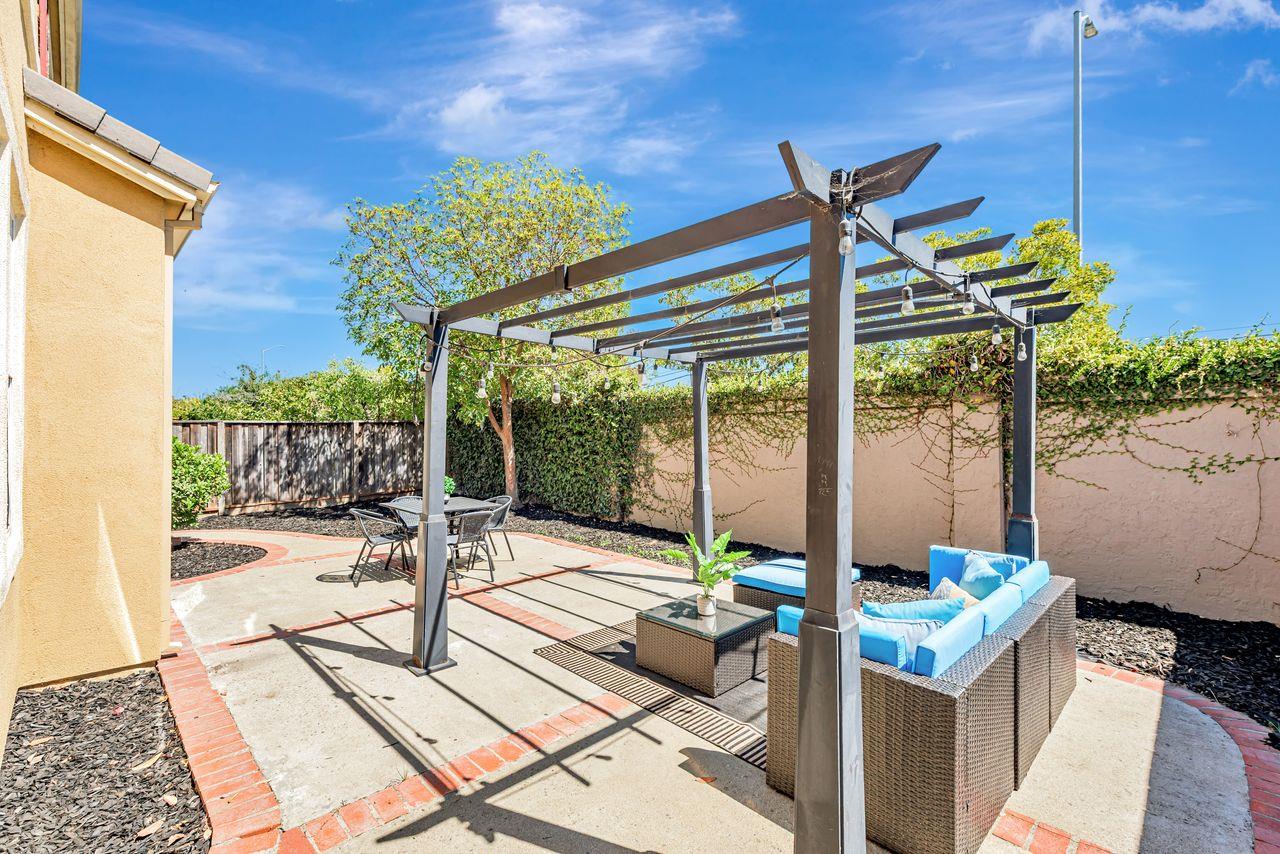 Detail Gallery Image 33 of 37 For 36397 Dijon Dr, Newark,  CA 94560 - 5 Beds | 2/1 Baths