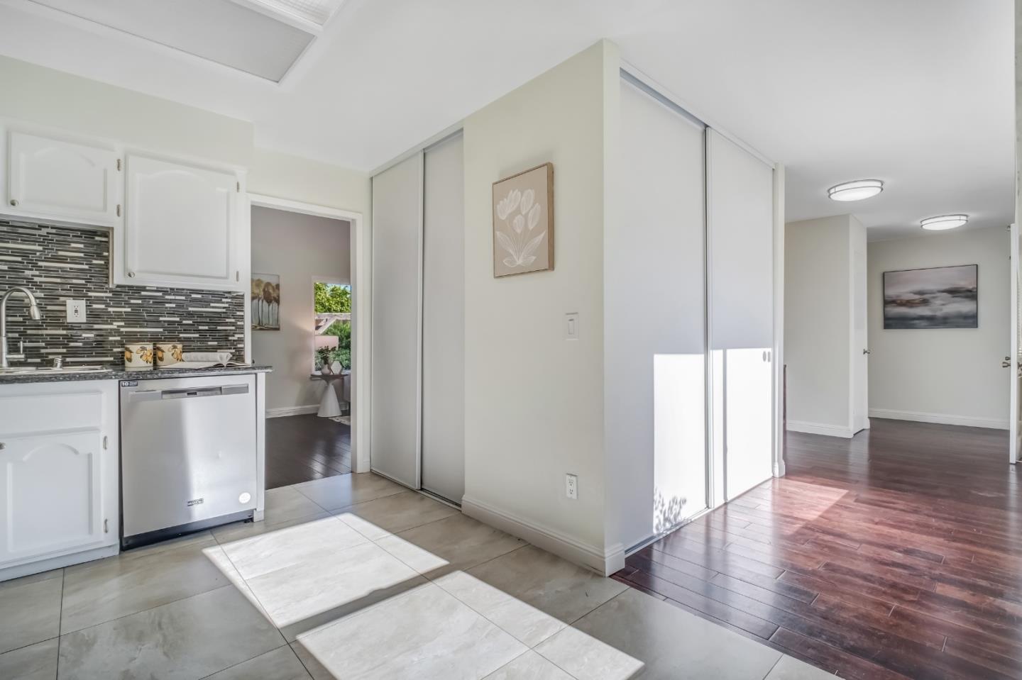 Detail Gallery Image 14 of 35 For 974 Dempsey Rd, Milpitas,  CA 95035 - 2 Beds | 2 Baths