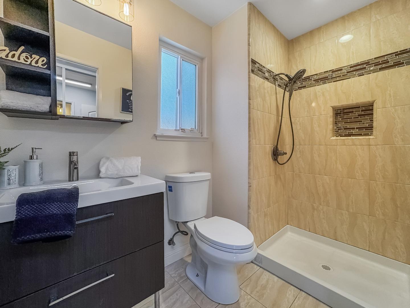 Detail Gallery Image 23 of 35 For 974 Dempsey Rd, Milpitas,  CA 95035 - 2 Beds | 2 Baths