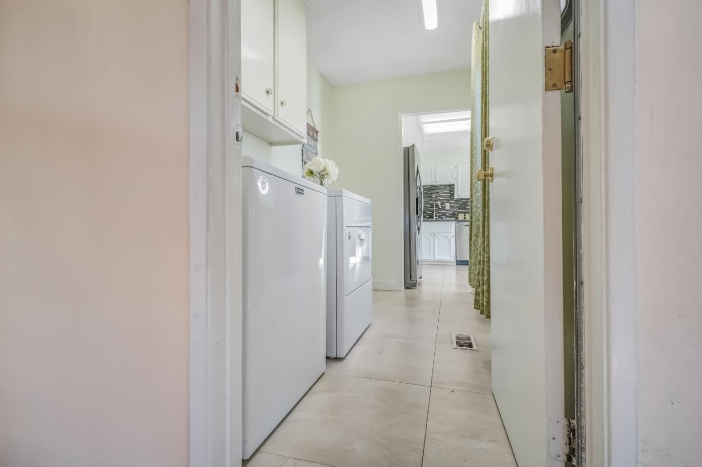 Detail Gallery Image 31 of 35 For 974 Dempsey Rd, Milpitas,  CA 95035 - 2 Beds | 2 Baths