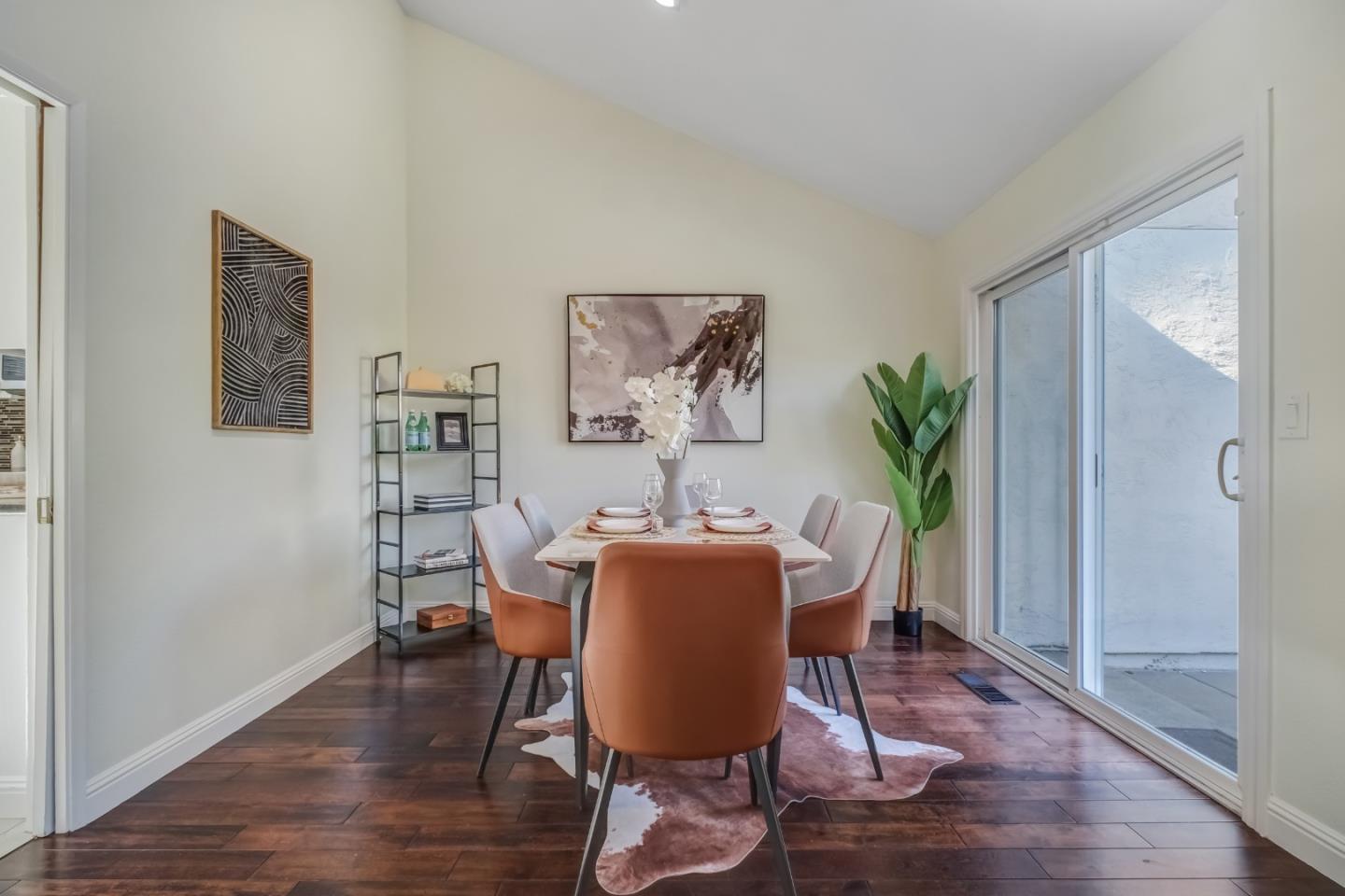 Detail Gallery Image 8 of 35 For 974 Dempsey Rd, Milpitas,  CA 95035 - 2 Beds | 2 Baths
