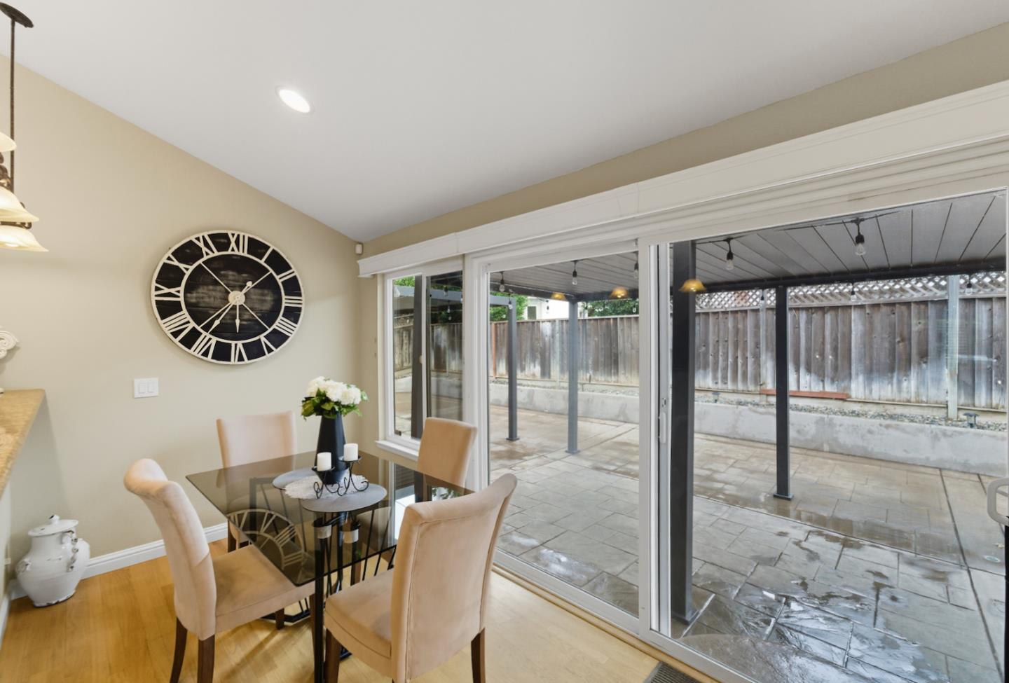 Detail Gallery Image 13 of 24 For 3761 Thousand Oaks Dr, San Jose,  CA 95136 - 4 Beds | 2 Baths