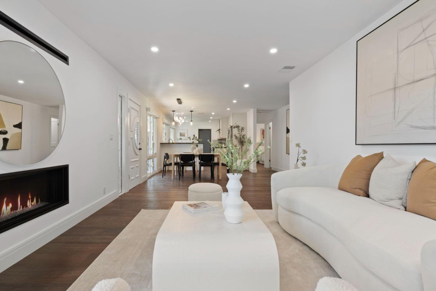 Detail Gallery Image 11 of 68 For 2501 Fleetwood Dr, San Bruno,  CA 94066 - 3 Beds | 3 Baths