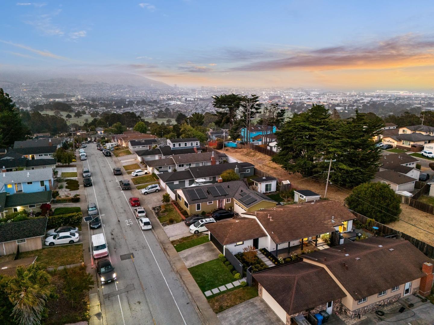 Detail Gallery Image 59 of 68 For 2501 Fleetwood Dr, San Bruno,  CA 94066 - 3 Beds | 3 Baths