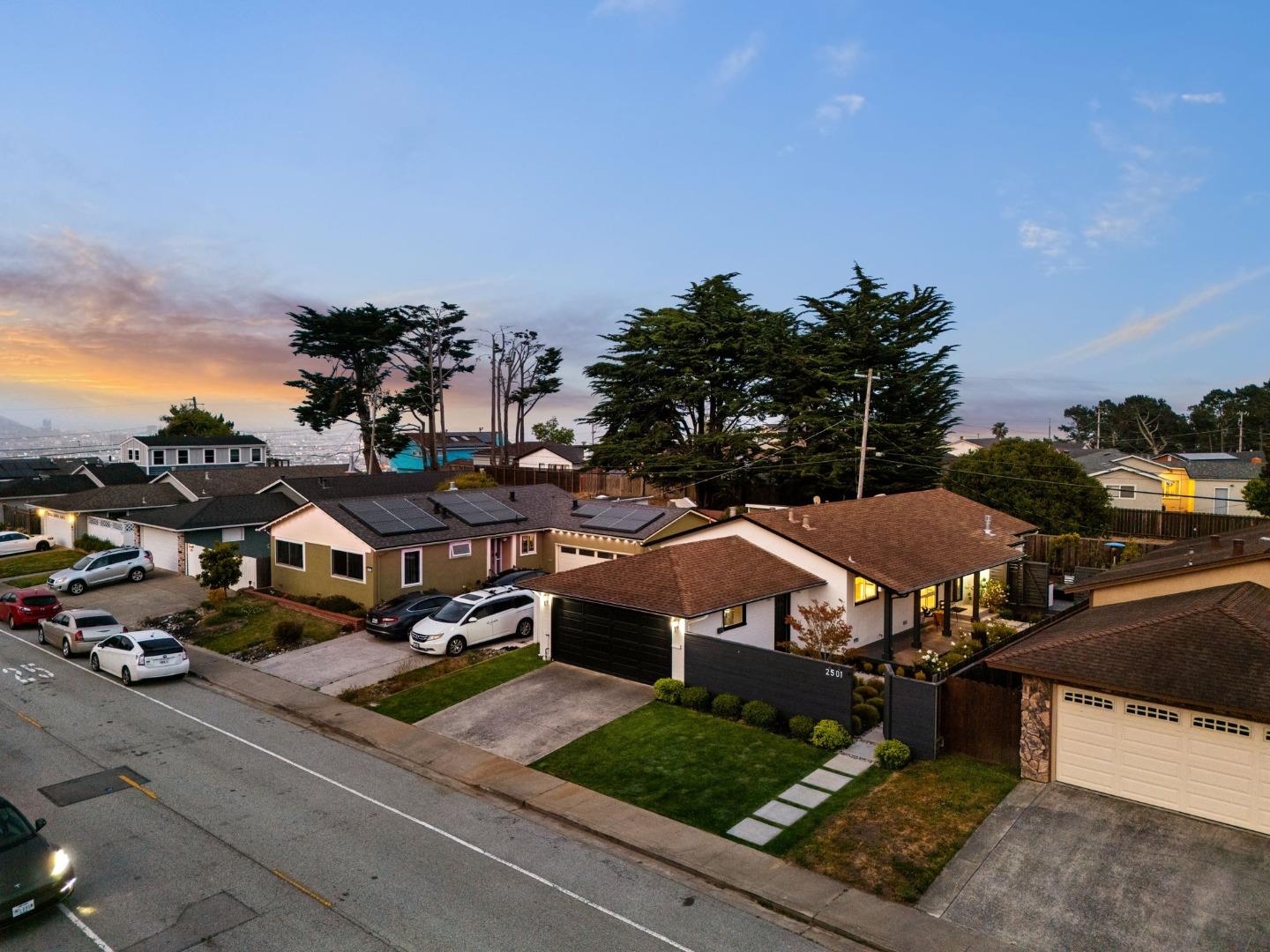 Detail Gallery Image 62 of 68 For 2501 Fleetwood Dr, San Bruno,  CA 94066 - 3 Beds | 3 Baths