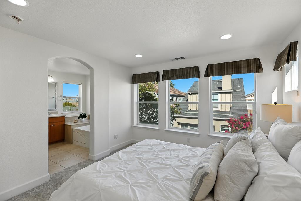 Detail Gallery Image 41 of 85 For 11510 Bianchini Ln, Cupertino,  CA 95014 - 3 Beds | 2/1 Baths