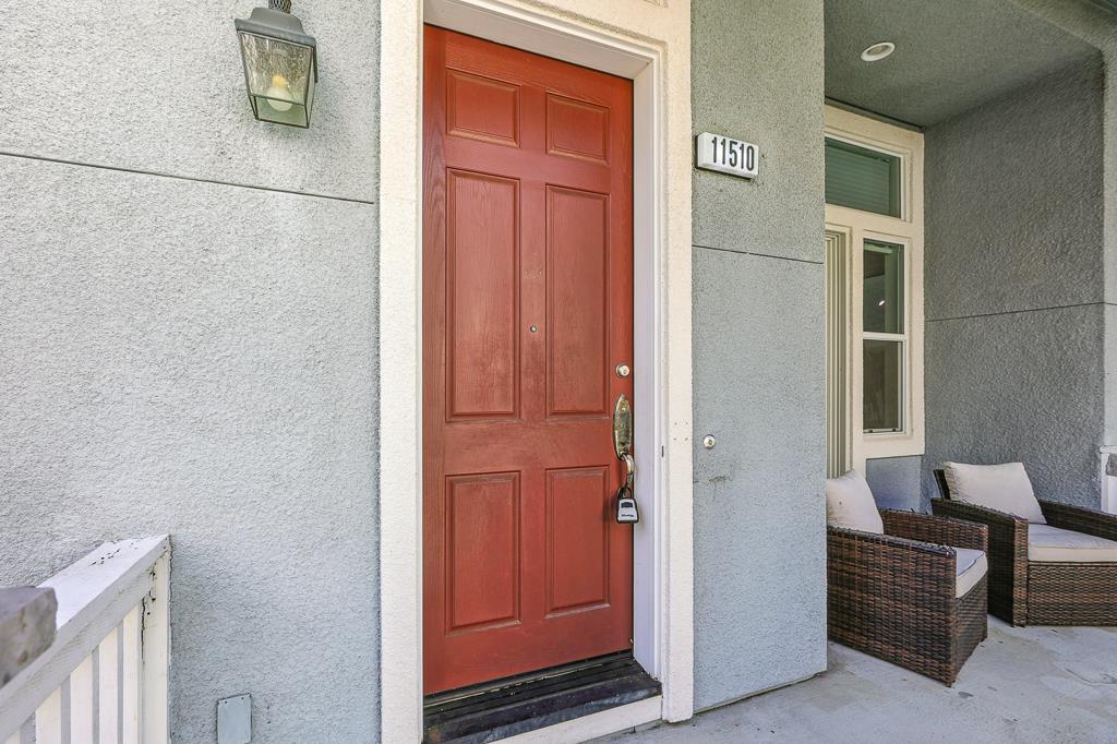 Detail Gallery Image 5 of 85 For 11510 Bianchini Ln, Cupertino,  CA 95014 - 3 Beds | 2/1 Baths