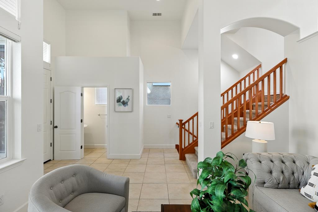 Detail Gallery Image 9 of 85 For 11510 Bianchini Ln, Cupertino,  CA 95014 - 3 Beds | 2/1 Baths