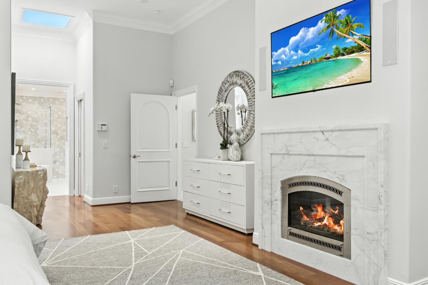 Detail Gallery Image 16 of 68 For 1355 Arbor Ave, Los Altos,  CA 94024 - 5 Beds | 3/1 Baths