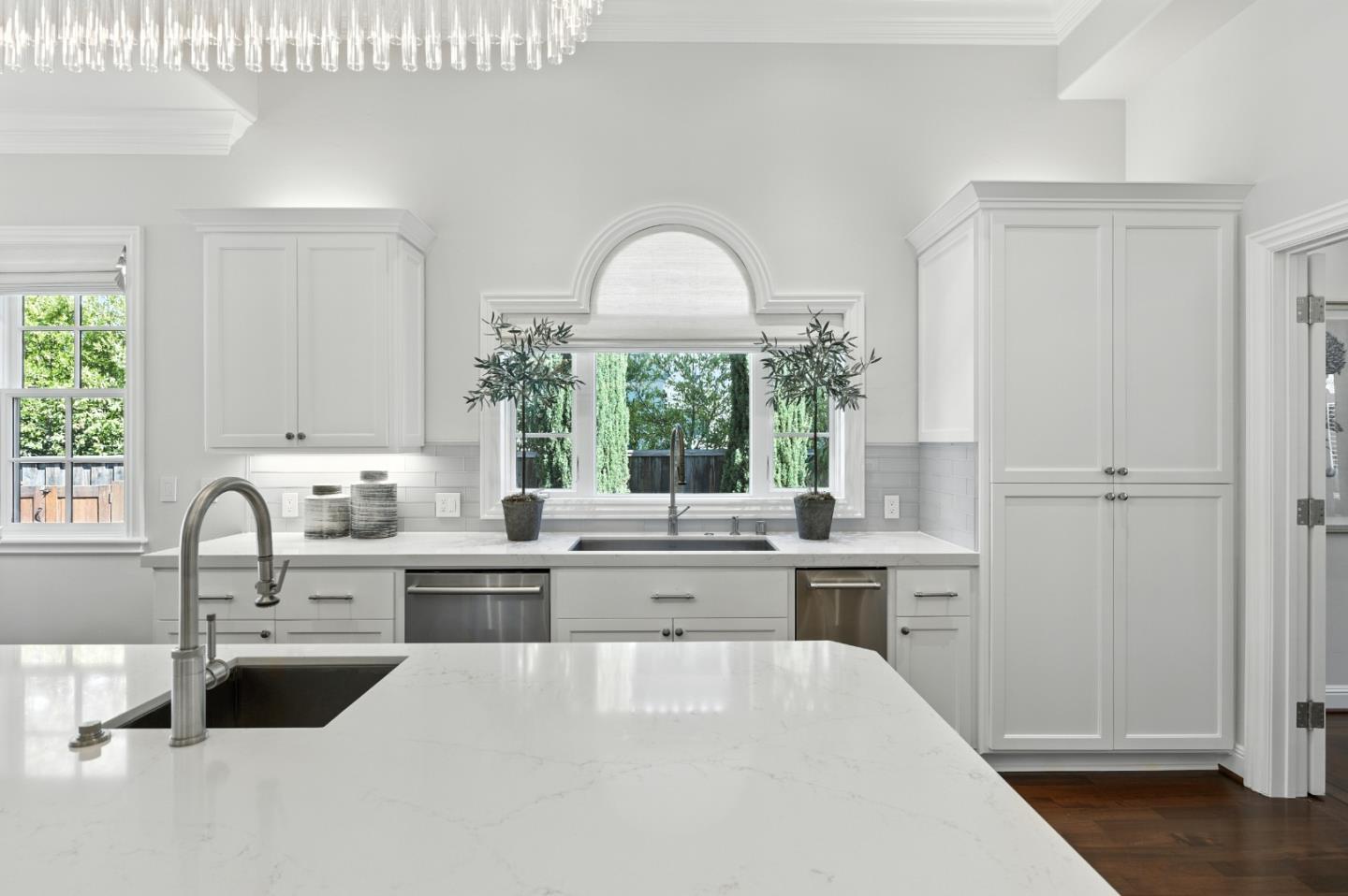 Detail Gallery Image 29 of 68 For 1355 Arbor Ave, Los Altos,  CA 94024 - 5 Beds | 3/1 Baths