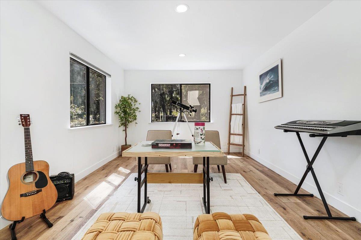 Detail Gallery Image 19 of 59 For 360 Braemoor Dr, Santa Cruz,  CA 95060 - 4 Beds | 3/1 Baths