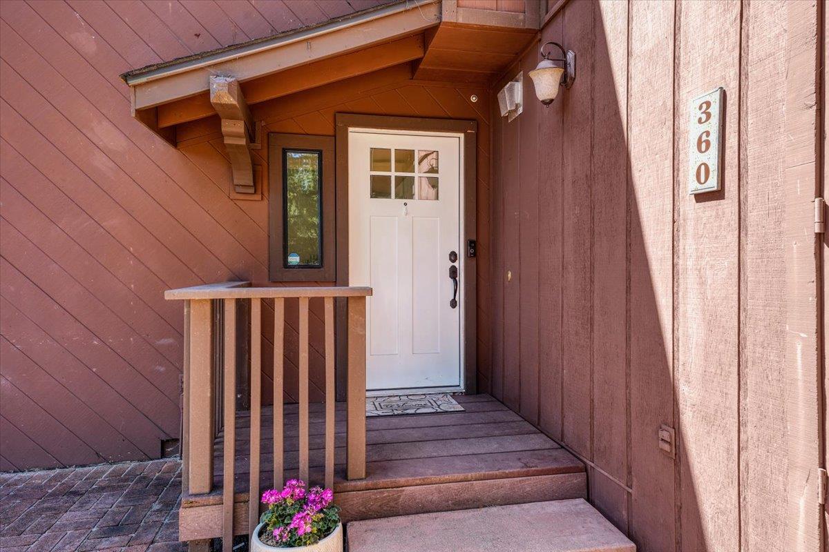 Detail Gallery Image 2 of 59 For 360 Braemoor Dr, Santa Cruz,  CA 95060 - 4 Beds | 3/1 Baths