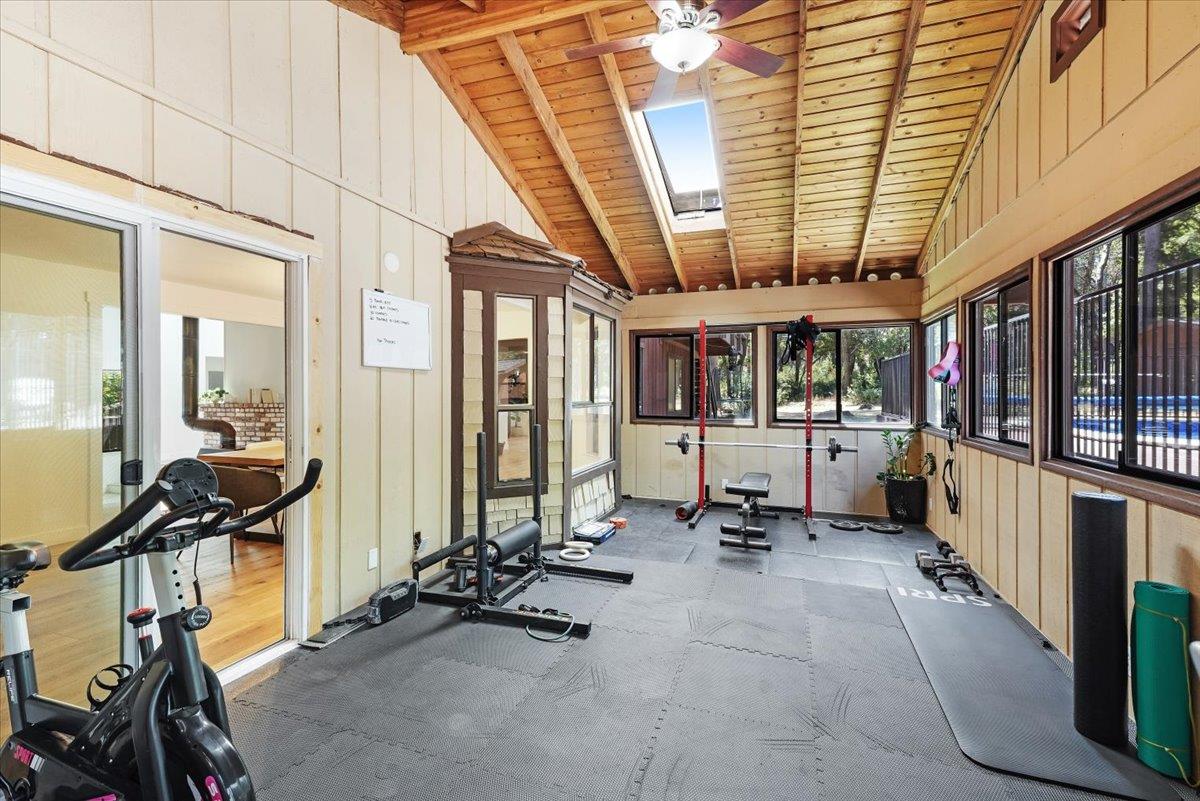 Detail Gallery Image 20 of 59 For 360 Braemoor Dr, Santa Cruz,  CA 95060 - 4 Beds | 3/1 Baths