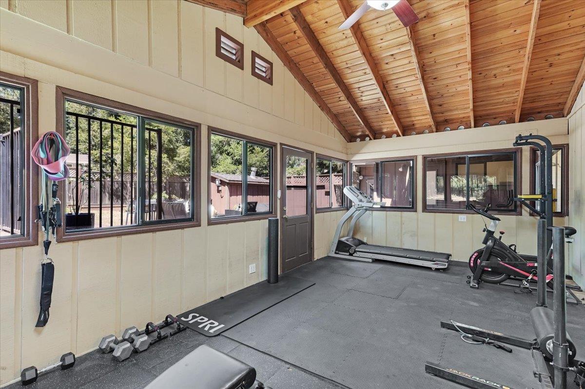 Detail Gallery Image 21 of 59 For 360 Braemoor Dr, Santa Cruz,  CA 95060 - 4 Beds | 3/1 Baths
