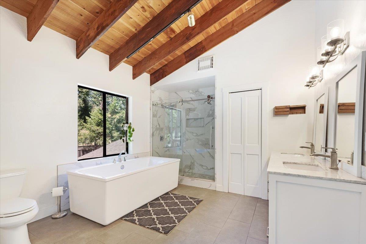 Detail Gallery Image 32 of 59 For 360 Braemoor Dr, Santa Cruz,  CA 95060 - 4 Beds | 3/1 Baths