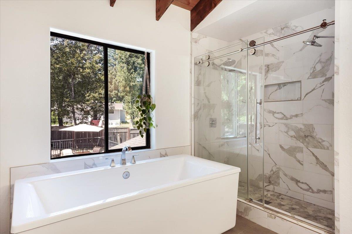Detail Gallery Image 33 of 59 For 360 Braemoor Dr, Santa Cruz,  CA 95060 - 4 Beds | 3/1 Baths
