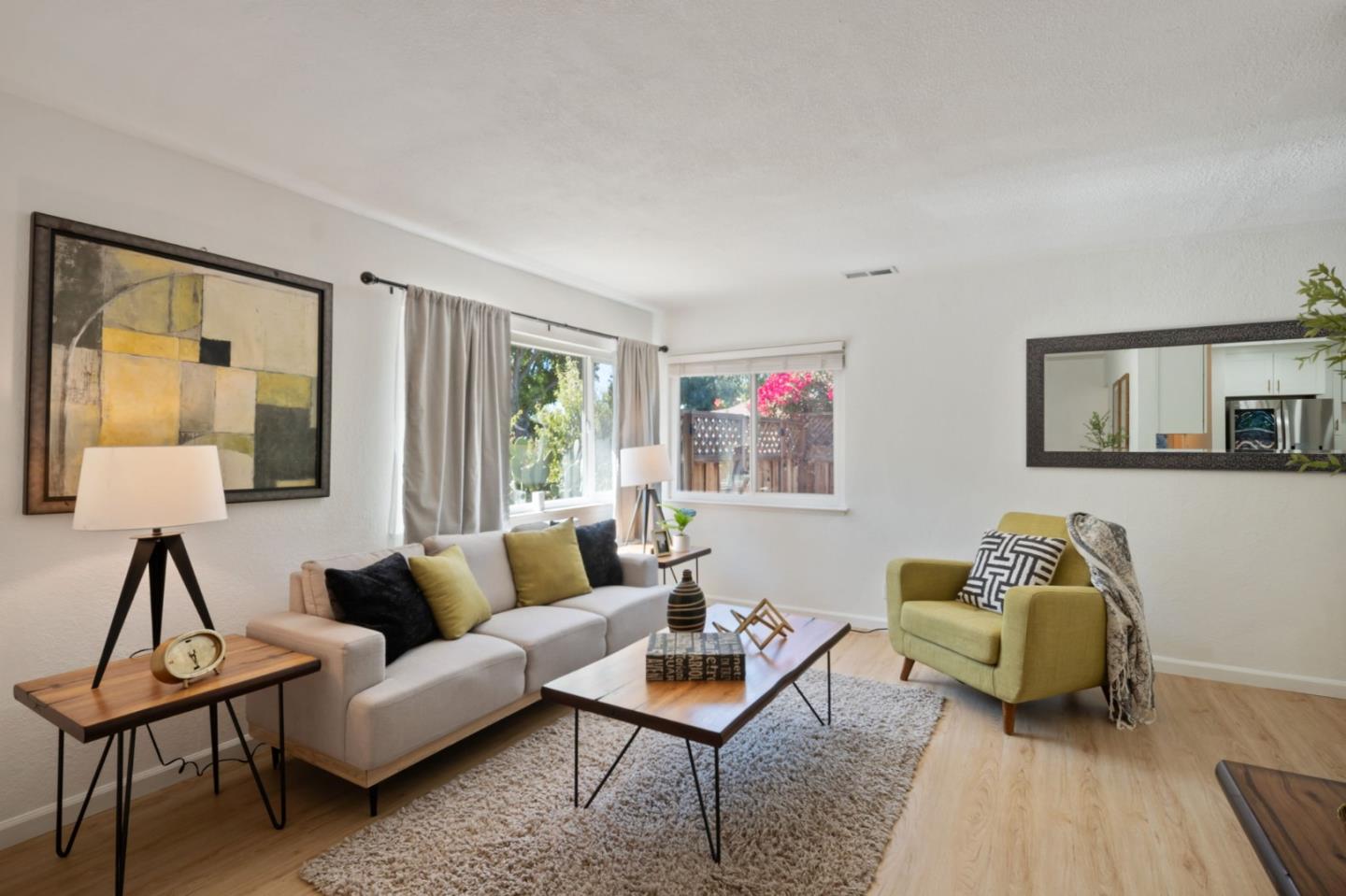 Detail Gallery Image 2 of 33 For 3305 Hickerson Dr, San Jose,  CA 95127 - 3 Beds | 2/1 Baths