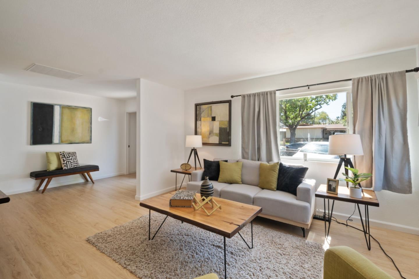 Detail Gallery Image 6 of 33 For 3305 Hickerson Dr, San Jose,  CA 95127 - 3 Beds | 2/1 Baths